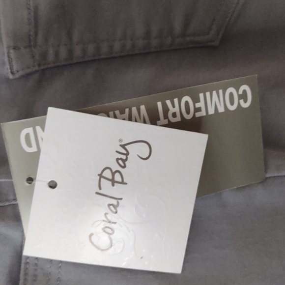 Nwt Coral Bay capris - Picture 2 of 7